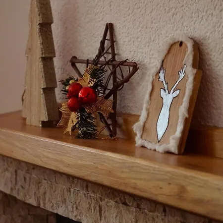 アパート Oganj ヤホリナ