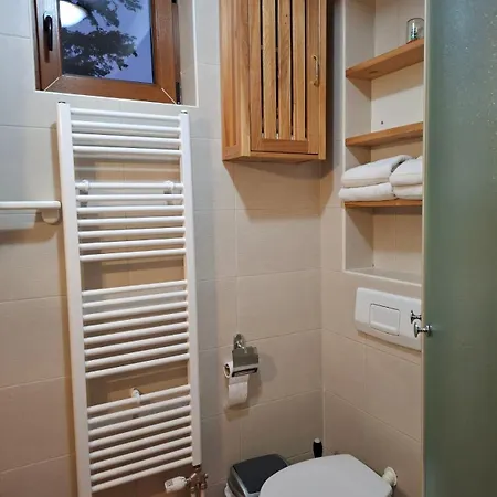 Oganj Apartment *